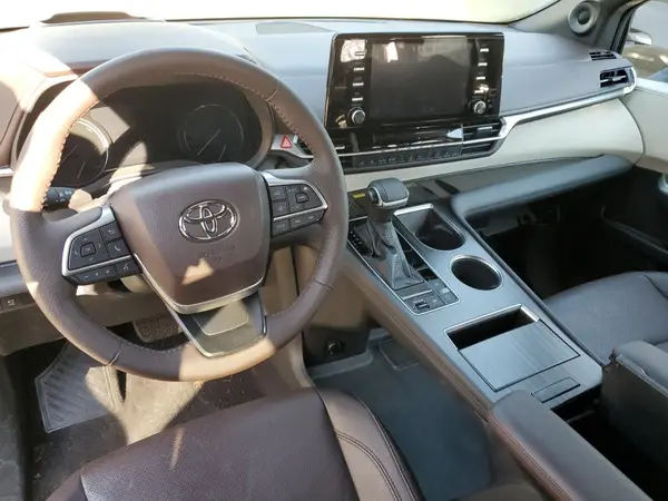 5TDESKFC4MS033857 2021 TOYOTA SIENNA - Image 8