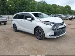5TDESKFC4TS268533 2026 TOYOTA SIENNA