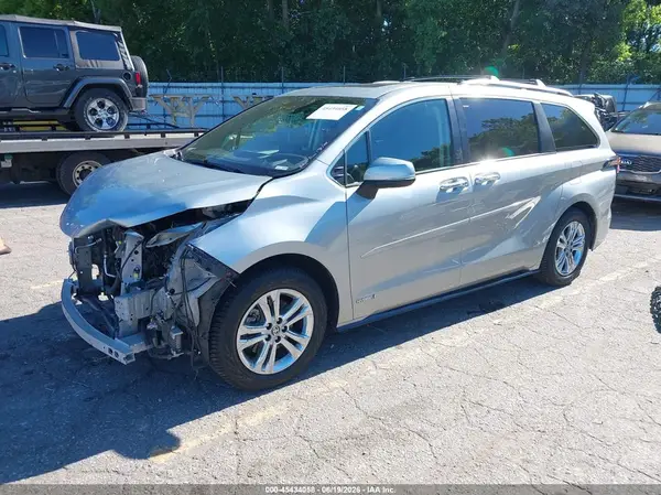 5TDESKFC5MS009485 2021 TOYOTA SIENNA - Image 2