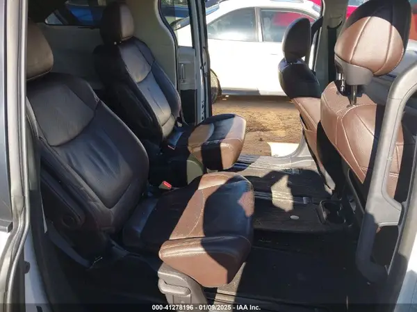 5TDESKFC5MS034175 2021 TOYOTA SIENNA - Image 8