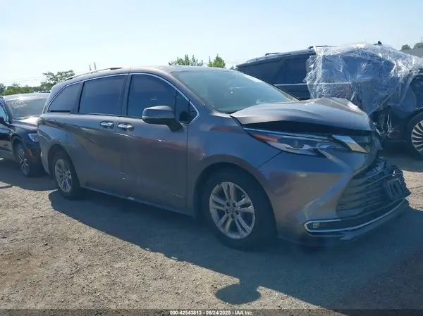 5TDESKFC5MS036024 2021 TOYOTA SIENNA - Image 1