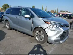 5TDESKFC5NS061555 2022 TOYOTA SIENNA