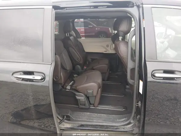 5TDESKFC5PS082442 2023 TOYOTA SIENNA - Image 8