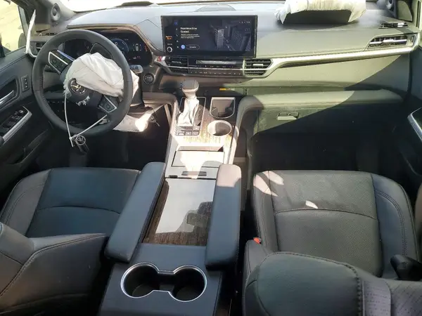 5TDESKFC5SS157827 2025 TOYOTA SIENNA - Image 8