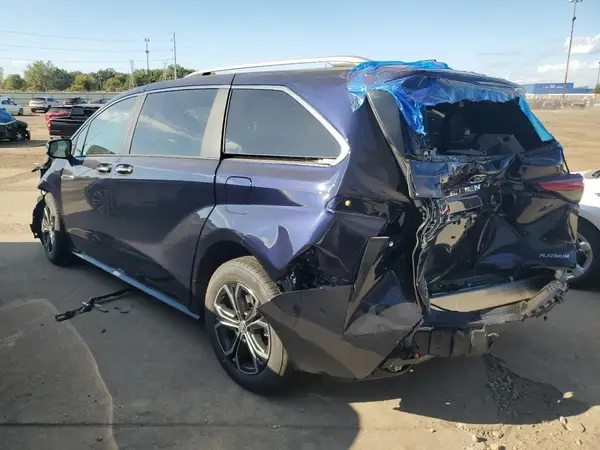 5TDESKFC5SS214138 2025 TOYOTA SIENNA - Image 2