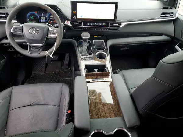 5TDESKFC5SS222143 2025 TOYOTA SIENNA - Image 8