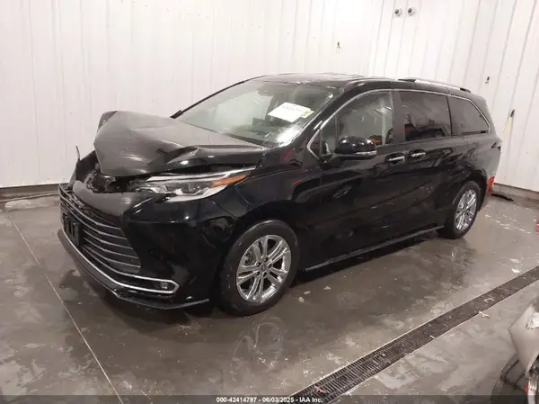 5TDESKFC6NS064383 2022 TOYOTA SIENNA - Image 2