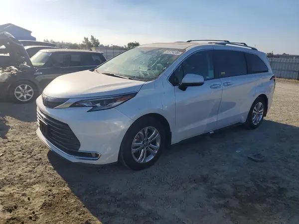 5TDESKFC6PS087861 2023 TOYOTA SIENNA - Image 1