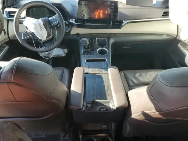 5TDESKFC6PS093689 2023 TOYOTA SIENNA - Image 8