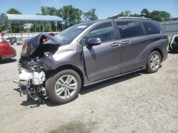 5TDESKFC6PS099606 2023 TOYOTA SIENNA - Image 1