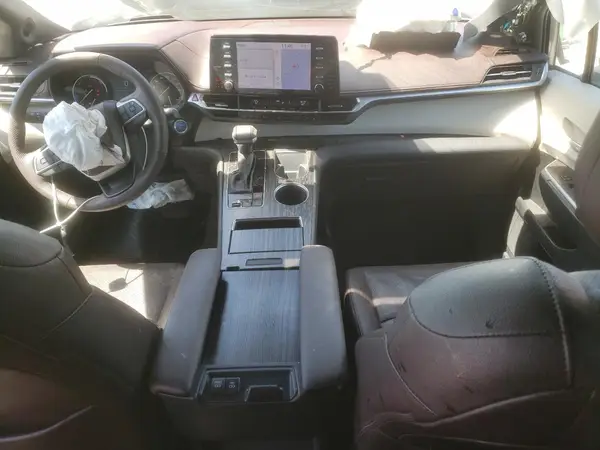 5TDESKFC6PS099606 2023 TOYOTA SIENNA - Image 8