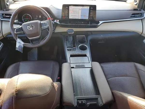 5TDESKFC6RS152212 2024 TOYOTA SIENNA - Image 8