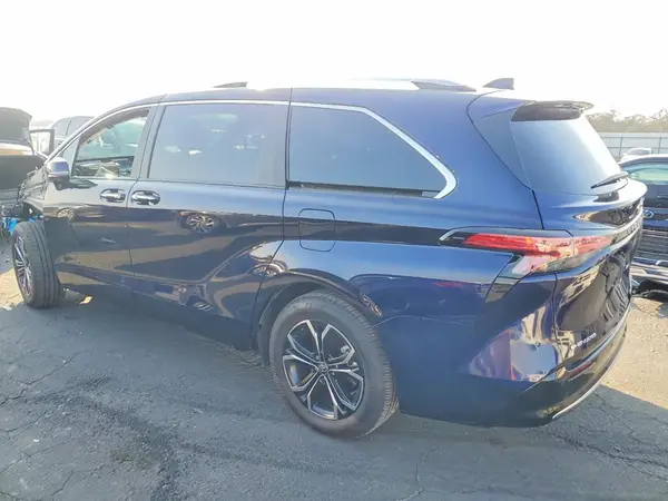 5TDESKFC6SS190903 2025 TOYOTA SIENNA - Image 2