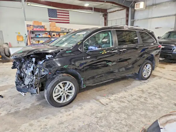 5TDESKFC7PS082801 2023 TOYOTA SIENNA - Image 1