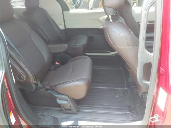 5TDESKFC7PS093314 2023 TOYOTA SIENNA - Image 8