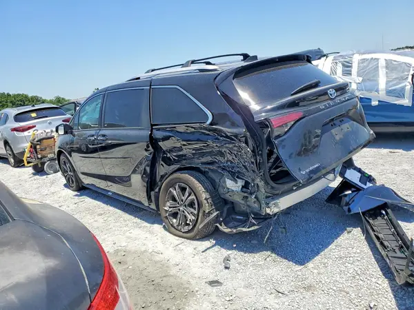 5TDESKFC7SS160678 2025 TOYOTA SIENNA - Image 2