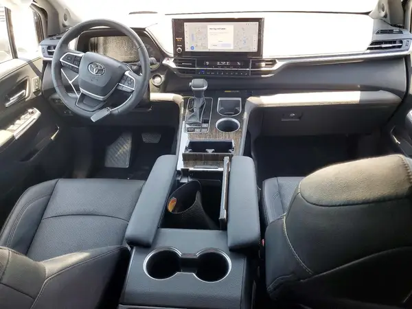 5TDESKFC7SS160678 2025 TOYOTA SIENNA - Image 8