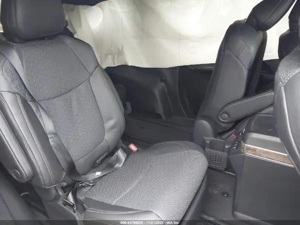 5TDESKFC7SS208387 2025 TOYOTA SIENNA - Image 8