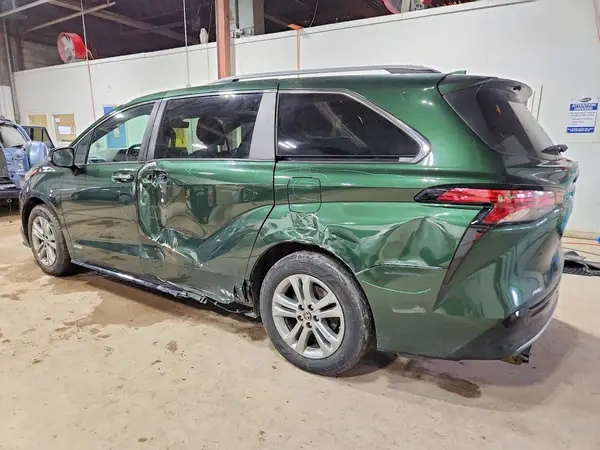 5TDESKFC8MS012946 2021 TOYOTA SIENNA - Image 2