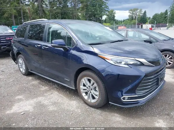 5TDESKFC8MS033098 2021 TOYOTA SIENNA - Image 1