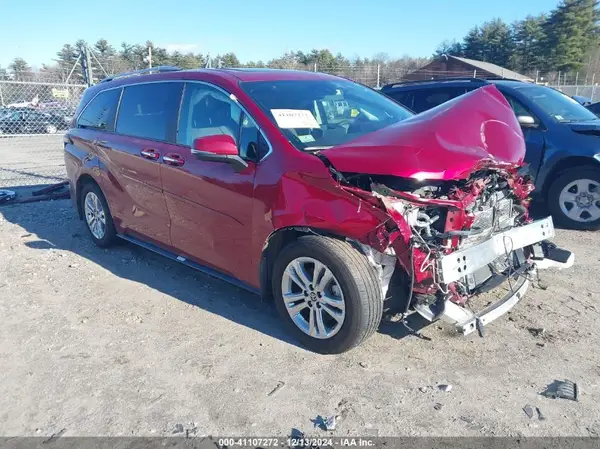 5TDESKFC8PS097369 2023 TOYOTA SIENNA - Image 1