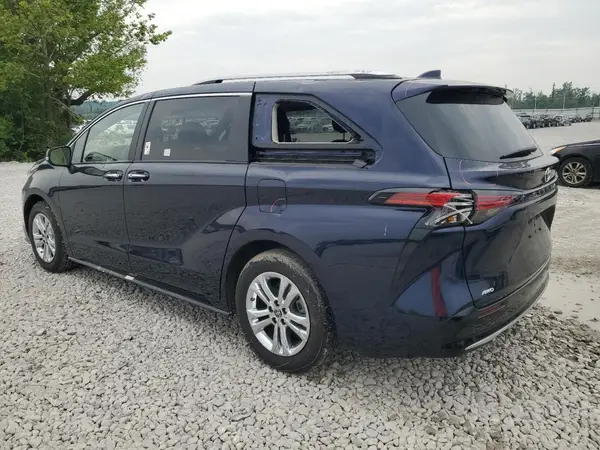 5TDESKFC8RS123648 2024 TOYOTA SIENNA - Image 2