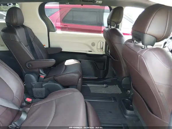 5TDESKFC8RS135671 2024 TOYOTA SIENNA - Image 8