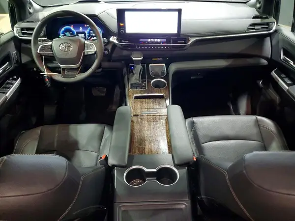5TDESKFC8SS157465 2025 TOYOTA SIENNA - Image 8