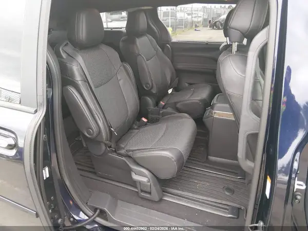5TDESKFC8SS173830 2025 TOYOTA SIENNA - Image 8
