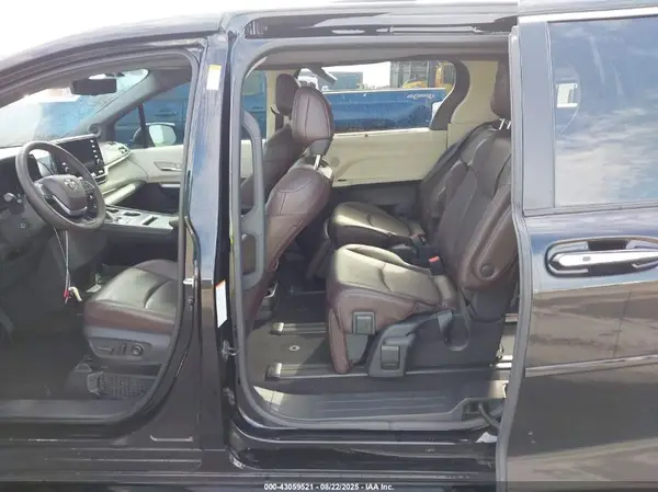 5TDESKFC9NS044872 2022 TOYOTA SIENNA - Image 8