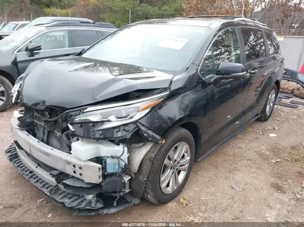 5TDESKFC9NS059601 2022 TOYOTA SIENNA - Image 2