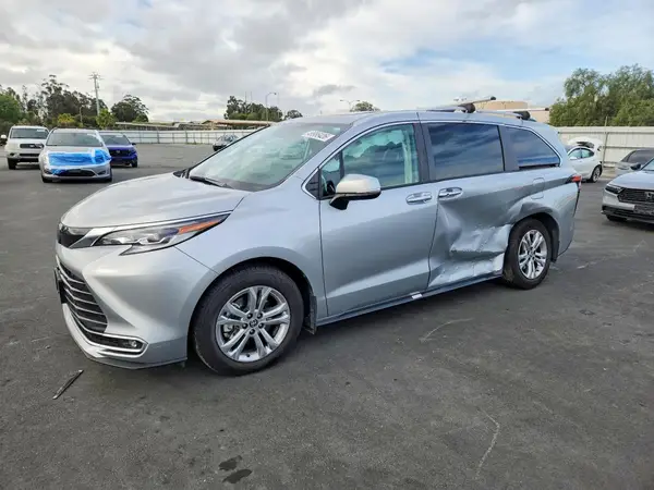 5TDESKFC9PS081293 2023 TOYOTA SIENNA - Image 1