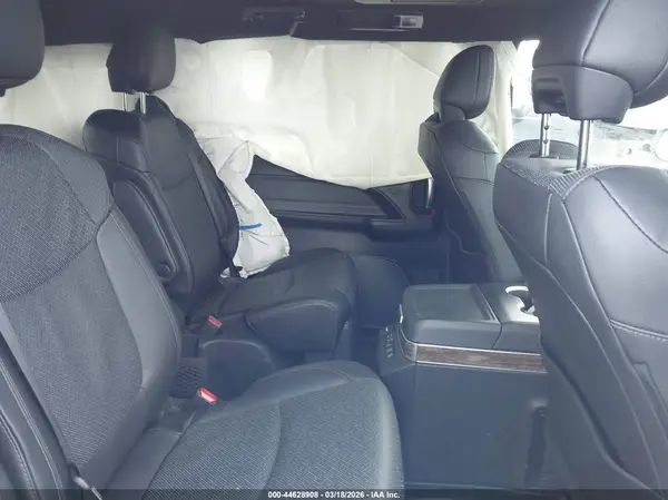 5TDESKFC9SS187932 2025 TOYOTA SIENNA - Image 8