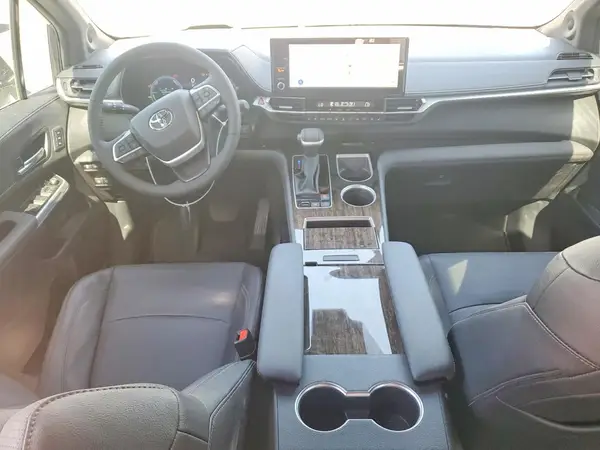 5TDESKFC9SS206110 2025 TOYOTA SIENNA - Image 8