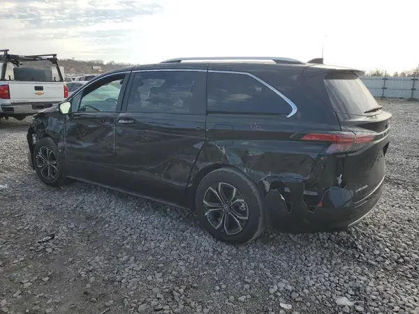 5TDESKFC9SS218354 2025 TOYOTA SIENNA - Image 2
