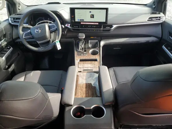 5TDESKFC9SS218354 2025 TOYOTA SIENNA - Image 8