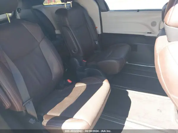 5TDESKFCXMS027643 2021 TOYOTA SIENNA - Image 8