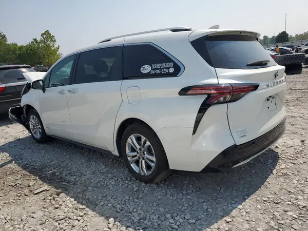 5TDESKFCXMS032681 2021 TOYOTA SIENNA - Image 2