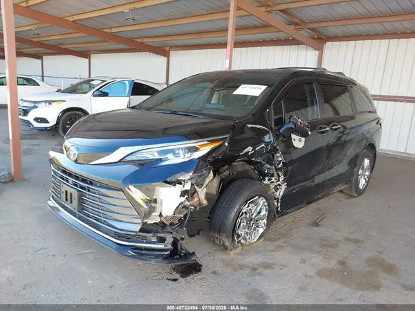 5TDESKFCXNS062233 2022 TOYOTA SIENNA - Image 2