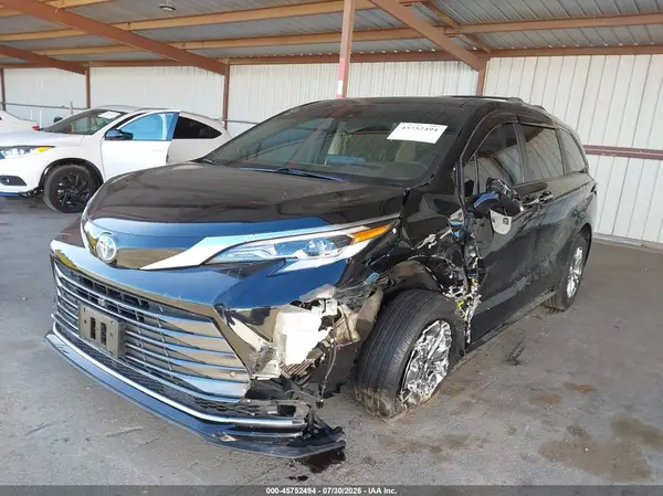 2022 TOYOTA SIENNA auction photo 6