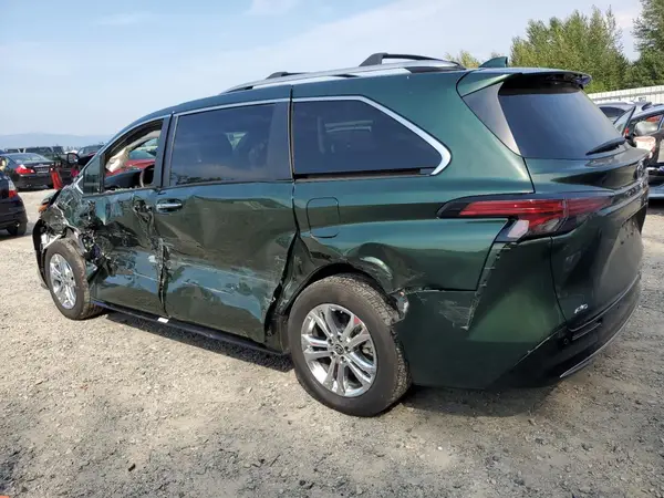 5TDESKFCXRS124249 2024 TOYOTA SIENNA - Image 2