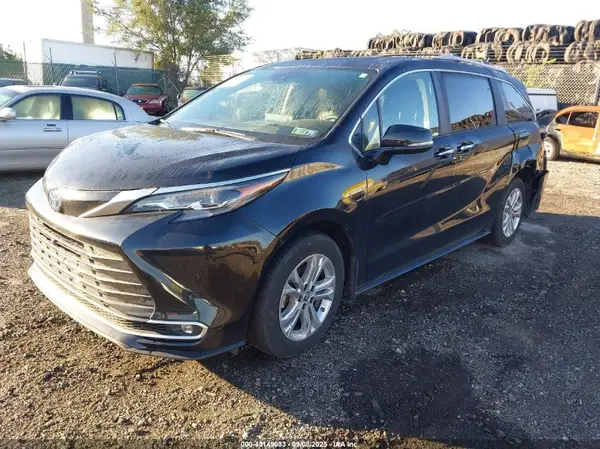 5TDESKFCXRS139110 2024 TOYOTA SIENNA - Image 2