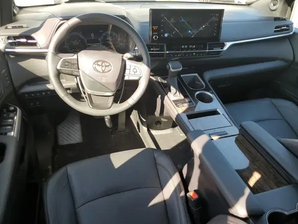 5TDESKFCXSS160352 2025 TOYOTA SIENNA - Image 8