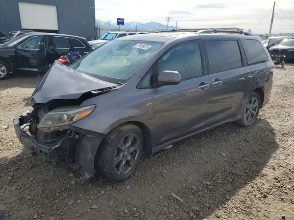 5TDEZ3DC1KS227781 2019 TOYOTA SIENNA - Image 1