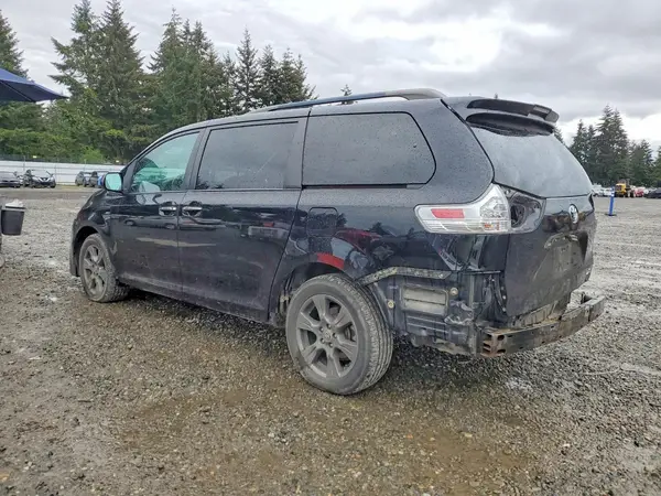 5TDEZ3DC1LS245439 2020 TOYOTA SIENNA - Image 2