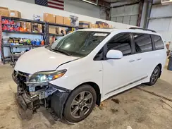 5TDEZ3DC3KS217253 2019 TOYOTA SIENNA
