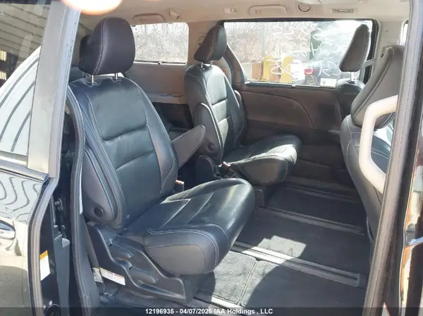 5TDEZ3DC7LS231268 2020 TOYOTA SIENNA - Image 8