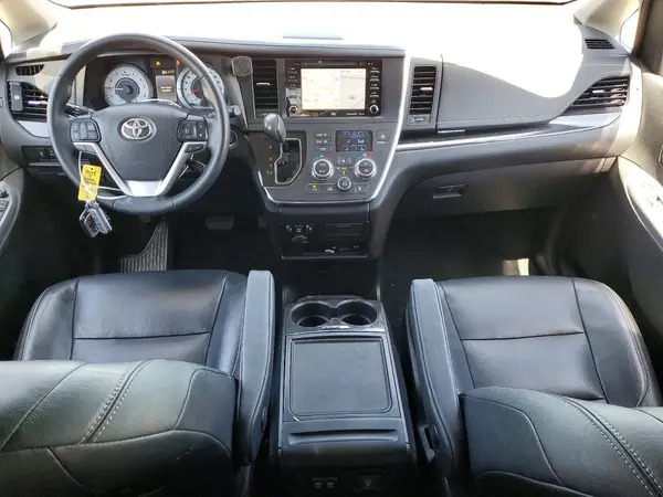 5TDEZ3DC8KS211383 2019 TOYOTA SIENNA - Image 8