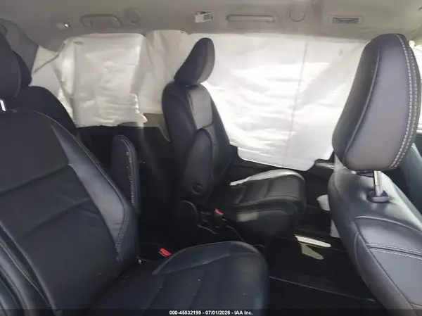 5TDEZ3DC8KS212033 2019 TOYOTA SIENNA - Image 8