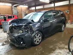 5TDEZ3DC8KS217104 2019 TOYOTA SIENNA